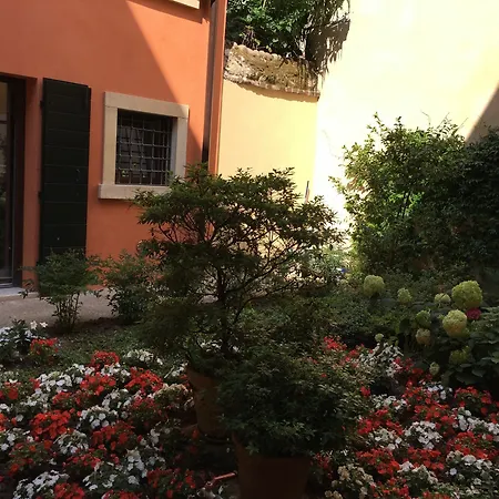 Apartman L'angolino Nascosto